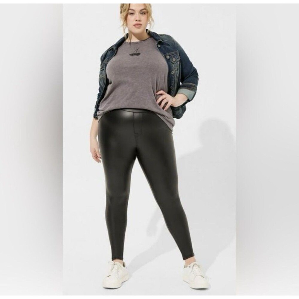 Torrid Faux Leather Leggings Mid Rise Full Length Black Size 2 = 2X